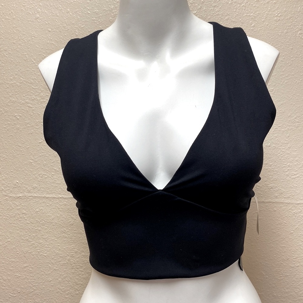 CORE iO  black sports padded bra woman’s size L NWT